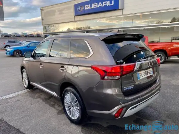 Mitsubishi Outlander PHEV III (2) TWIN MOTOR 4WD BUSINESS MY20