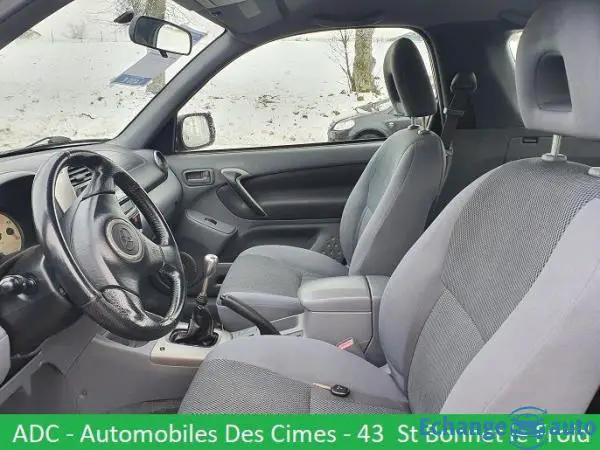 Toyota RAV4 II PHASE 1 2.0i 150CH 3PORTES VX