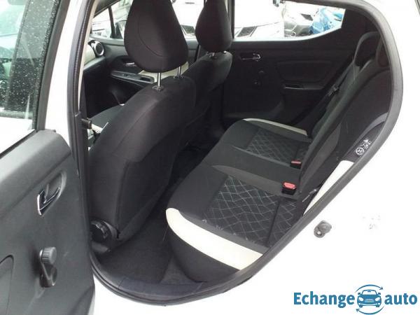 Nissan Micra MADE IN FRANCE 1 0L 71 BVM5