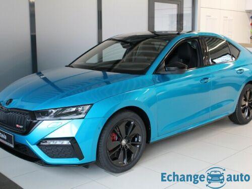 Skoda Octavia 2.0TSI RS DSG Limo First