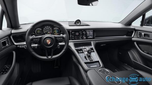 Porsche Panamera Turbo S E-Hybrid En Stock