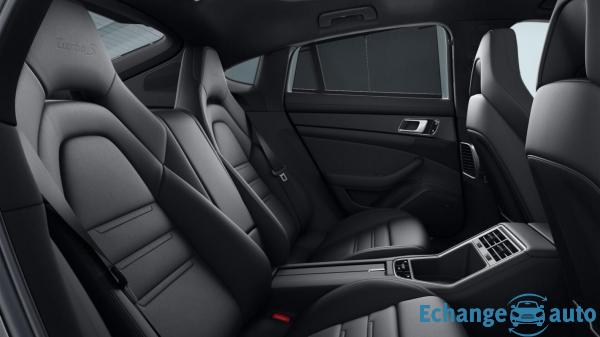 Porsche Panamera Turbo S E-Hybrid En Stock