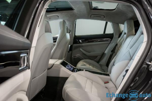 Porsche Panamera 4 E-Hybrid En Stock