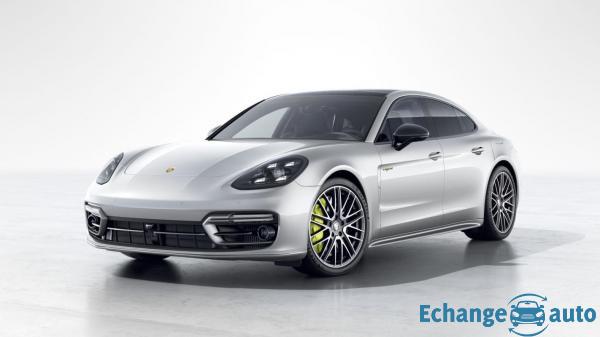 Porsche Panamera Turbo S E-Hybrid En Stock