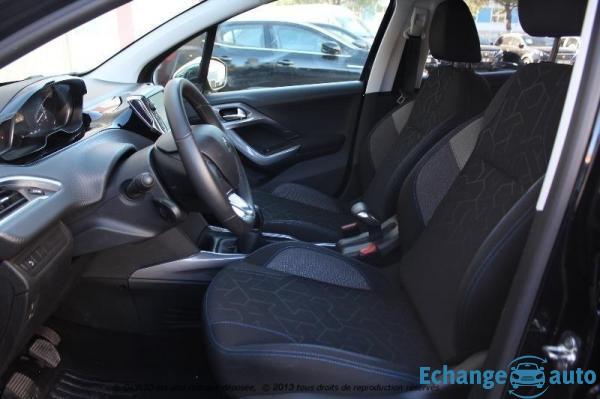 Peugeot 2008 (2) 1.2 PURETECH 82 S&S SIGNATURE