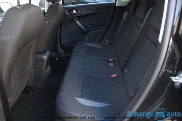 Peugeot 2008 (2) 1.2 PURETECH 82 S&S SIGNATURE