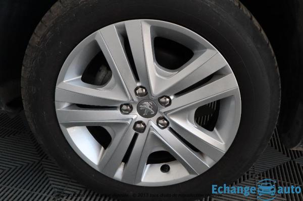 Peugeot 2008 (2) 1.2 PURETECH 82 S&S SIGNATURE