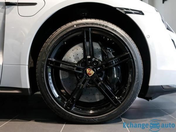Porsche taycan Turbo S - En Stock