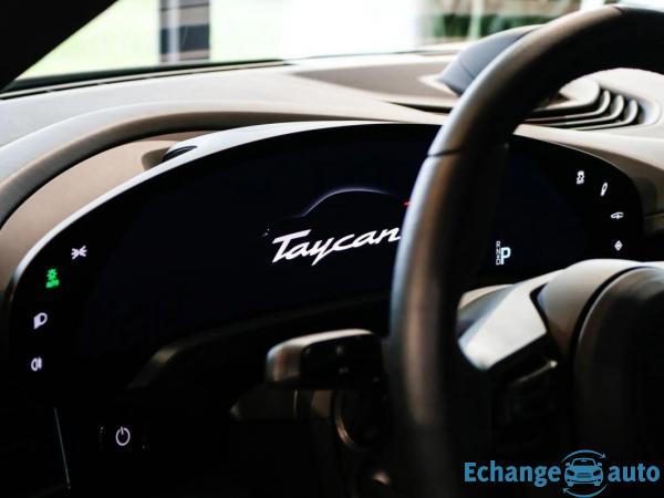 Porsche taycan Turbo S - En Stock