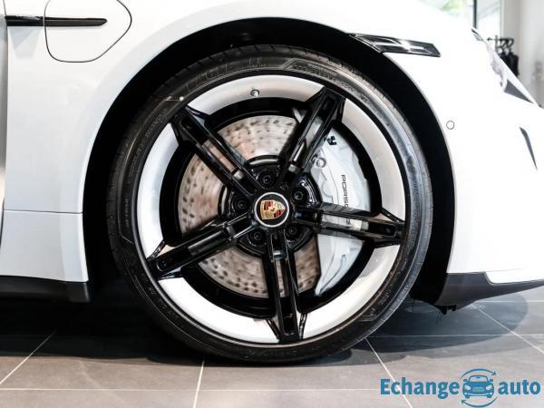 Porsche taycan Turbo - En Stock