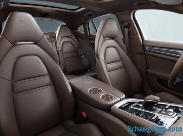 Porsche Panamera 4 E-Hybrid - En Stock