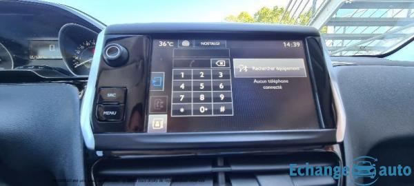 Peugeot 208 (2) 1.2 PURETECH 82 S&S ACTIVE BUSINESS