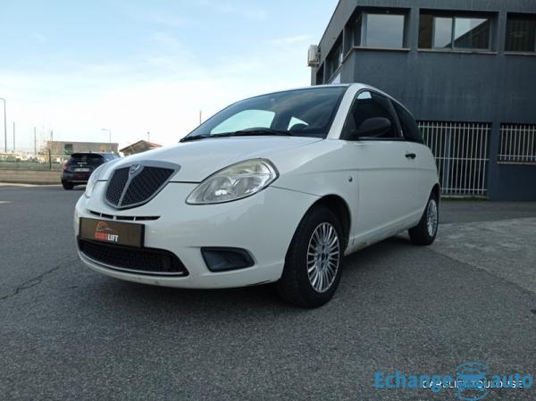 Lancia Ypsilon 1.3 Mjtd 75