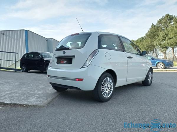 Lancia Ypsilon 1.3 Mjtd 75