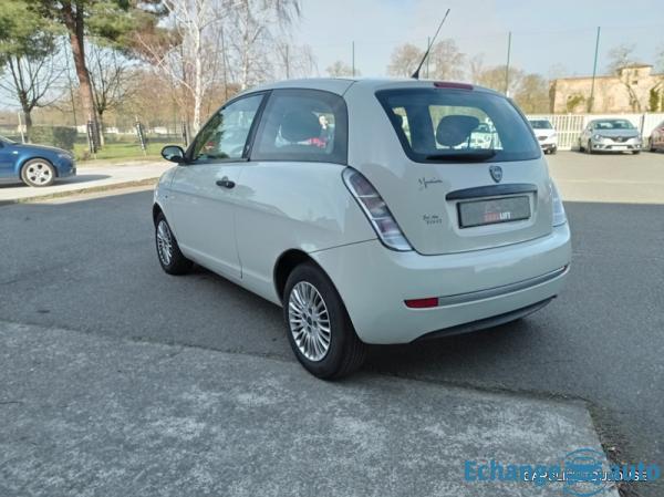 Lancia Ypsilon 1.3 Mjtd 75
