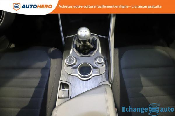 Alfa Romeo Giulia 2.2 JTDM Basis 150 ch