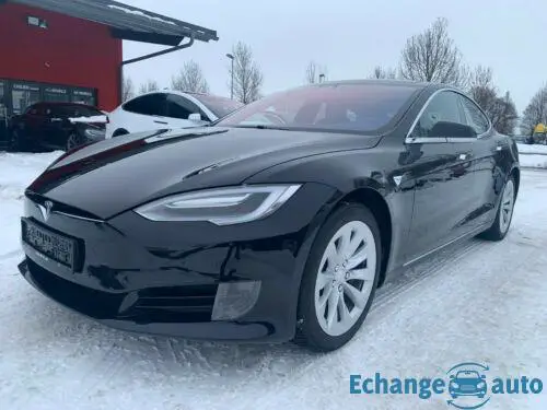 Tesla Model S 90 D