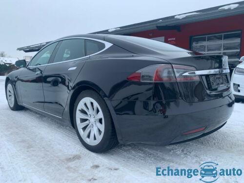 Tesla Model S 90 D