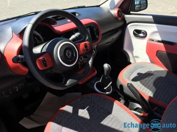 RENAULT TWINGO III 1.0 SCe 70 E6C Intens