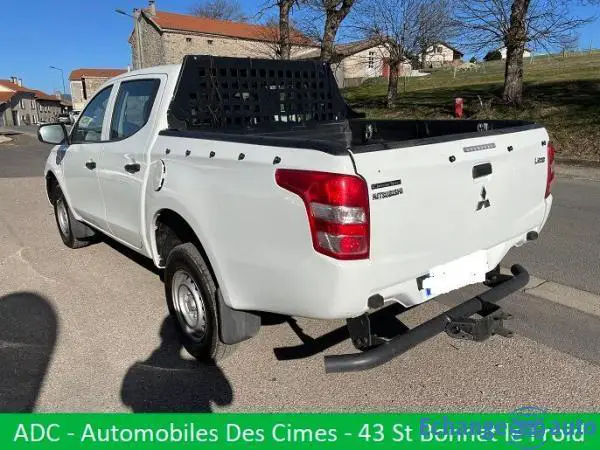 Mitsubishi L200 DOUBLE CAB 2.4DI-D 154 INFORM