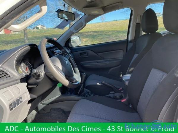 Mitsubishi L200 DOUBLE CAB 2.4DI-D 154 INFORM