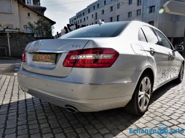Mercedes Classe E 300 3.0 CDI DPF V6 24V 7G-TRONIC BlueEFFICIENCY 231 cv Boîte auto Avant-garde