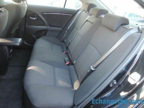 Toyota Avensis 1.6 Sol