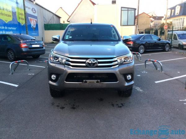 Toyota Hilux IV 4WD 2.4 D-4D 150 DOUBLE CABINE LOUNGE