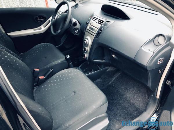 Toyota Yaris II 1.0 - 69 VVT-I CONFORT 5P 4990E