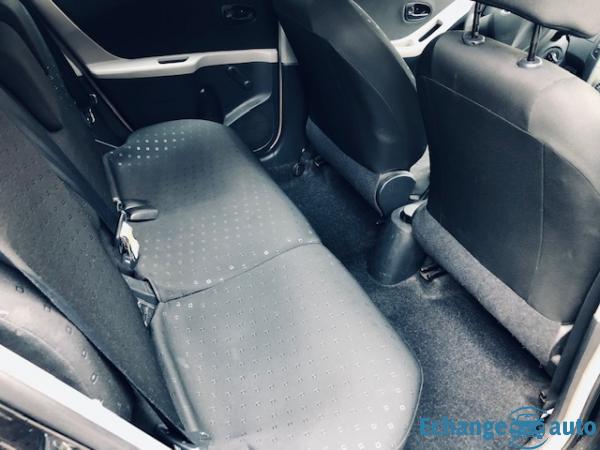 Toyota Yaris II 1.0 - 69 VVT-I CONFORT 5P 4990E