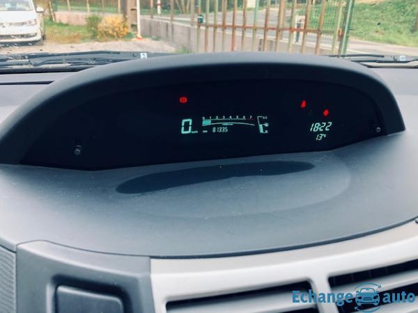 Toyota Yaris II 1.0 - 69 VVT-I CONFORT 5P 4990E