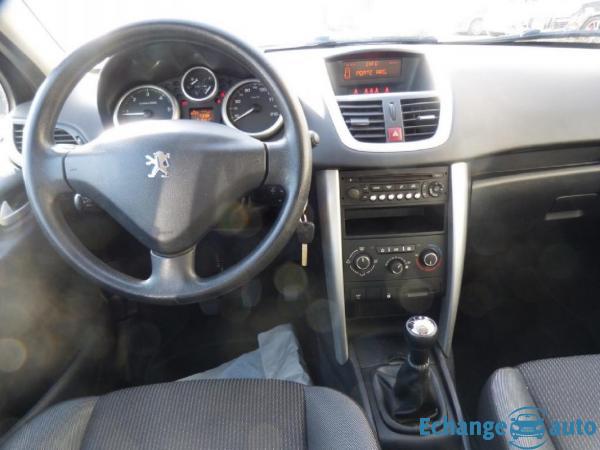 Peugeot 207 1.6 HDI 92 CV 98g BLUE LION