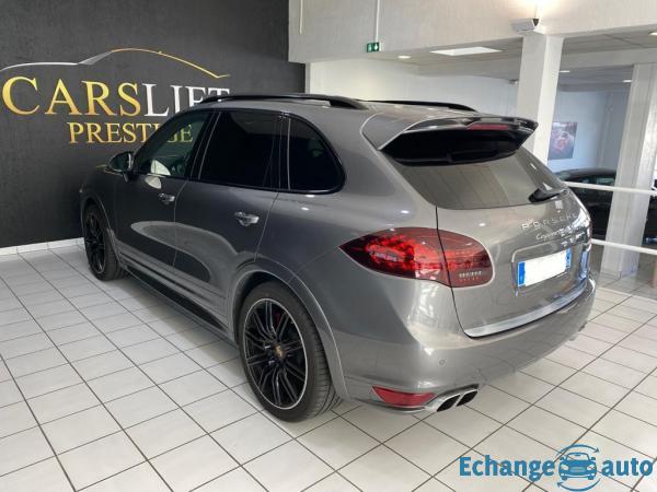 Porsche Cayenne 958 4.8L 550 CV Turbo S pack GTS