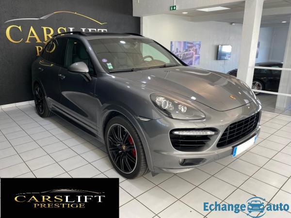 Porsche Cayenne 958 4.8L 550 CV Turbo S pack GTS