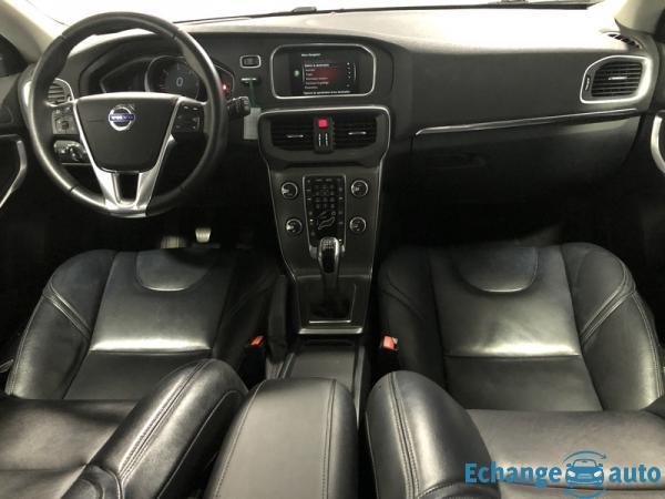 Volvo V40 2.0 D2 120 SUMMUM CUIR/CAM/TOIT/GPS