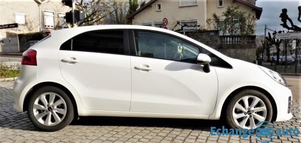 Kia Rio III (2) 1.4 CRDI 90 PREMIUM 5P