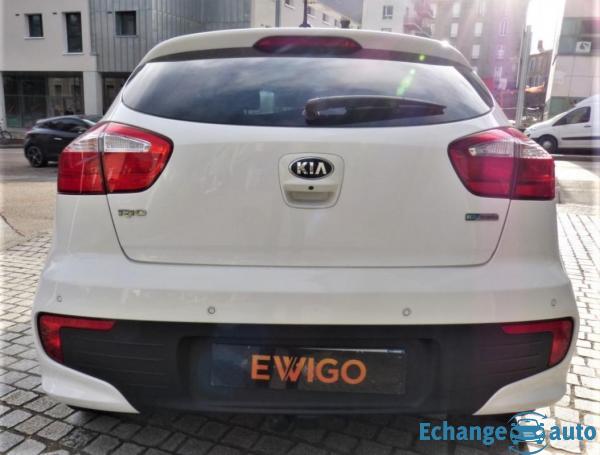 Kia Rio III (2) 1.4 CRDI 90 PREMIUM 5P