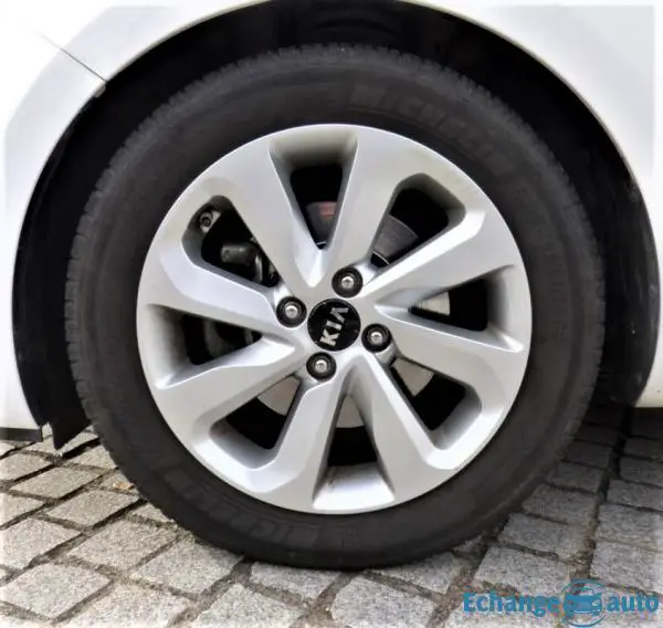 Kia Rio III (2) 1.4 CRDI 90 PREMIUM 5P