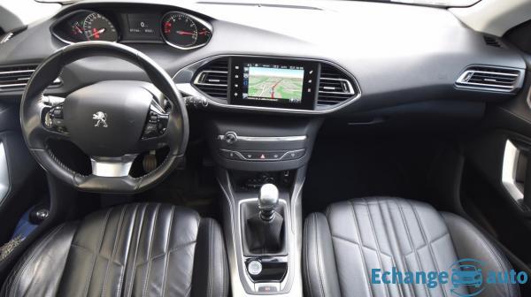 Peugeot 308 II 1.6 THP 16v 156 Féline