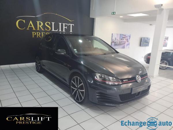 Volkswagen Golf 2.0 TFSI Blue Motion 16V DSG6 S&S 220 cv