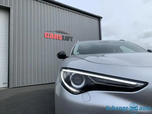 Alfa Romeo Stelvio 2.2 JTD 150 CH SUPER BLACK PACK
