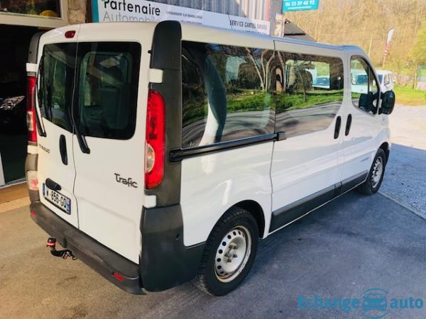 Renault Trafic COMBI L1H1 2.0 DCI 115 CV 8PL CLIM