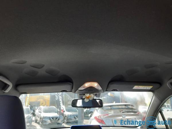 Toyota C-HR HYBRIDE 122h Distinctive