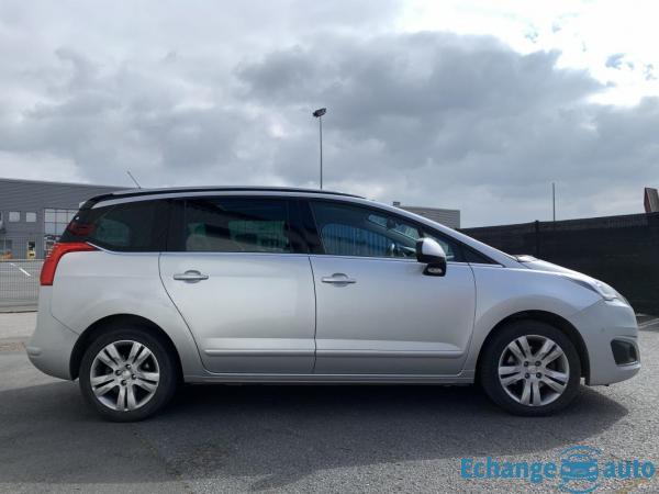 Peugeot 5008 2.0 HDI 150 CH ALLURE