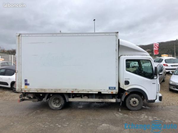 Renault Maxity CCB 2.5 DCI 131