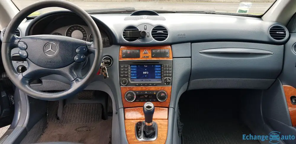 Vend ou echange Mercedes clk 320 w209