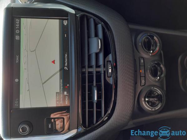 Peugeot 208 Puretech 82 Signature