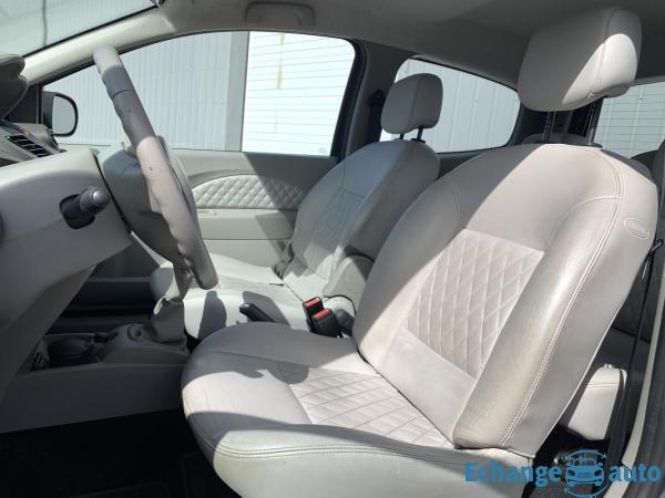 Renault Twingo 2 INITIALE 1.2 TCe 100 CH