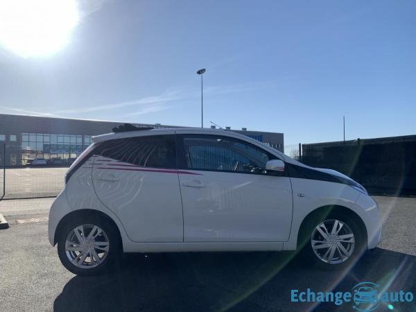 Toyota Aygo 1.0 VVT-I X-WAVE 69 CH