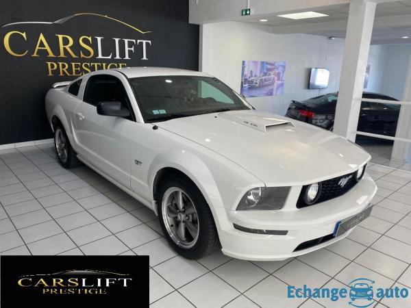 Ford Mustang GT 4.6 L V8 300 cv